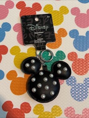 NWT** Disney Black Pearl-Studded Mickey Silhouette Bag Charm Keychain